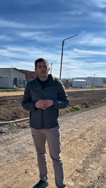 Si tenes un lote en Valle Escondido, comunícate al 2984-390000