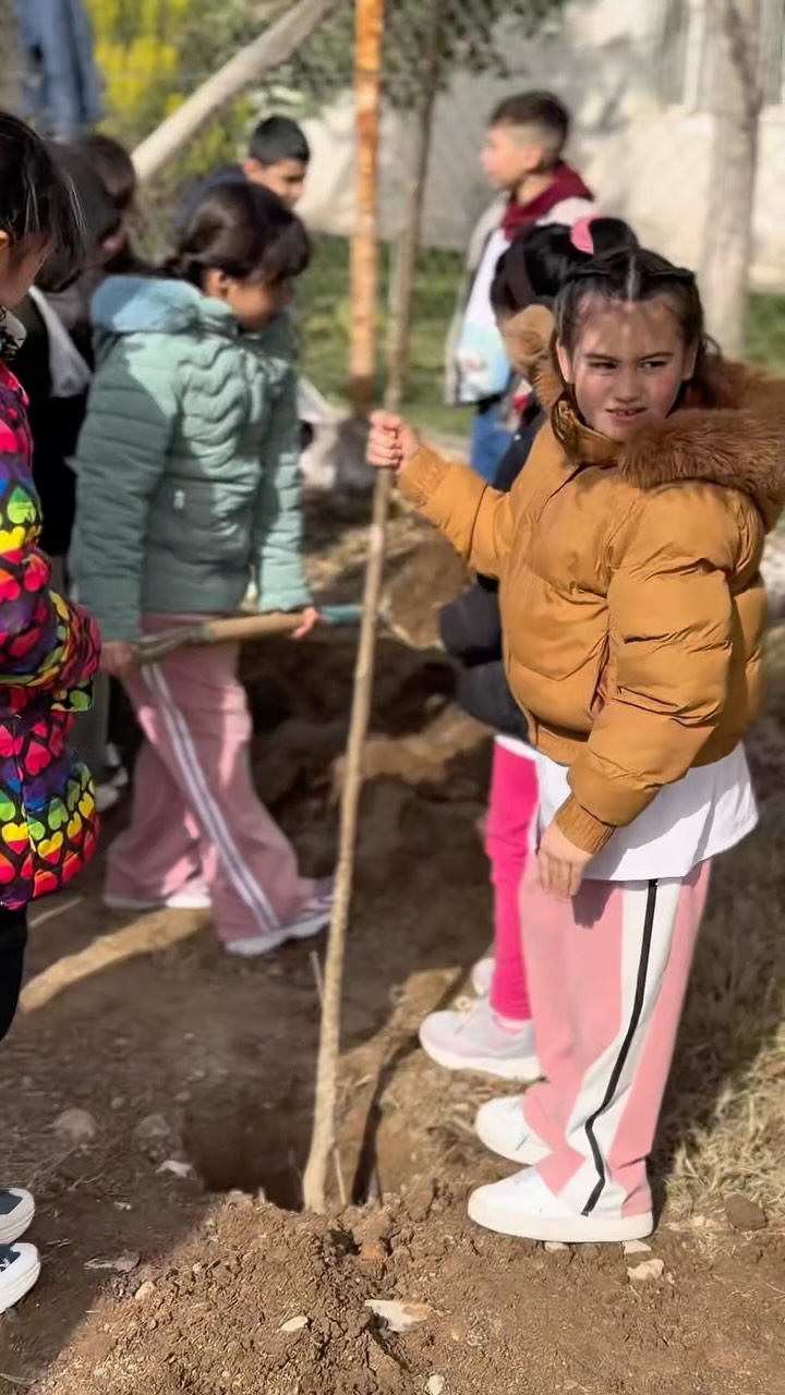 Continuamos trabajando con el programa de arbolado urbano! 💙